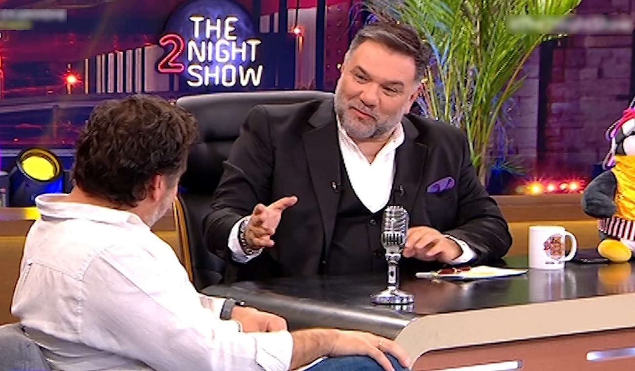 Γρηγόρης Αρναούτογλου: «Σε ευχαριστώ για την τιμή που μου κάνεις να έρθεις, δεν δίνεις συνεντεύξεις»