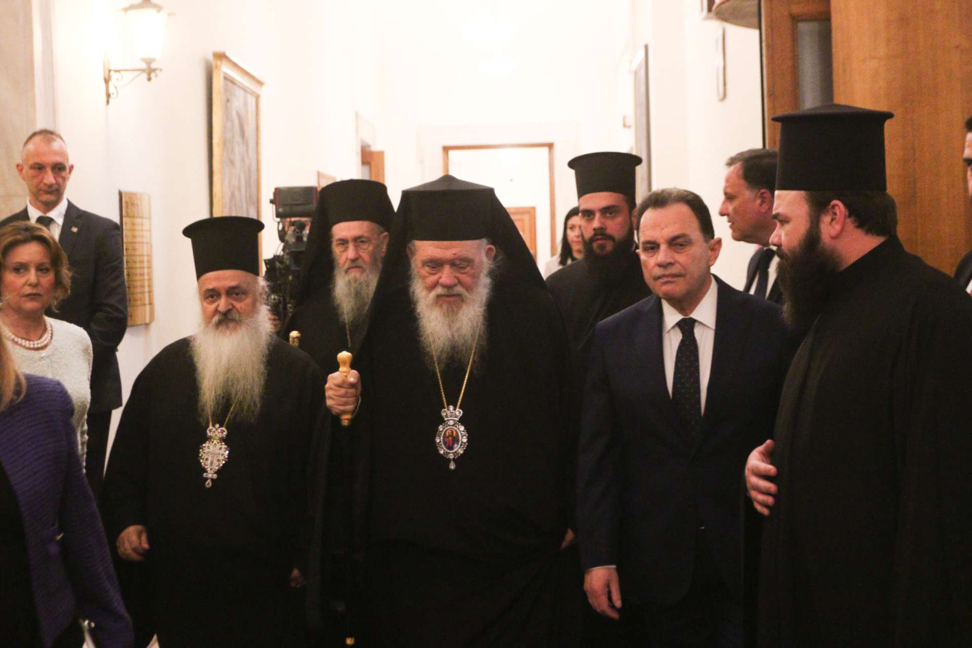 Ιερώνυμος μετά την ορκωμοσία Τασούλα: «Να ευχηθούμε να υπερπηδηθούν οι δυσκολίες που υπάρχουν»