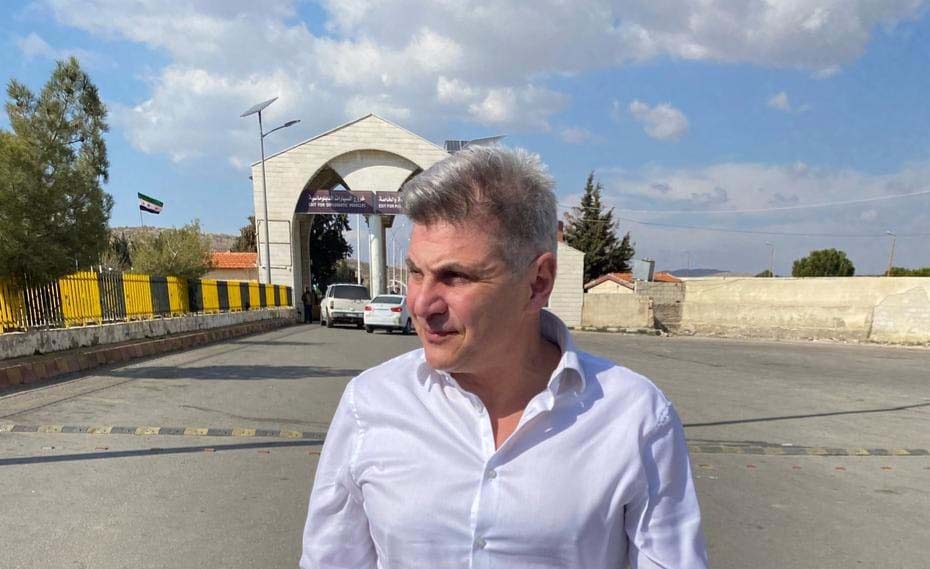 Ο Νικόλας Φαραντούρης στη φλεγόμενη Συρία