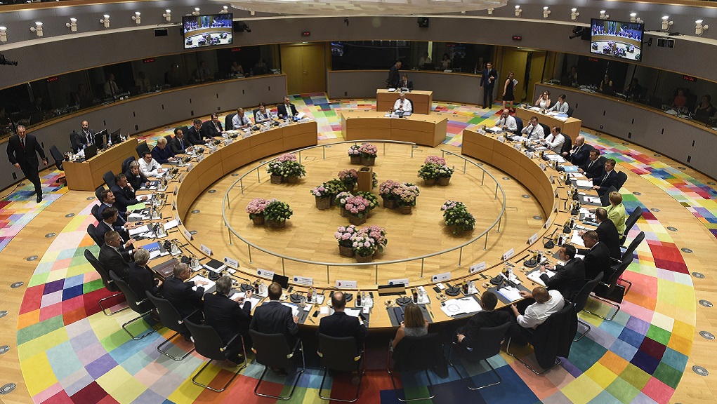 Σύνοδος των 27 στις Βρυξέλλες: Στο επίκεντρο άμυνα, μεταναστευτικό, ανταγωνιστικότητα – Ποιες οι ελληνικές θέσεις