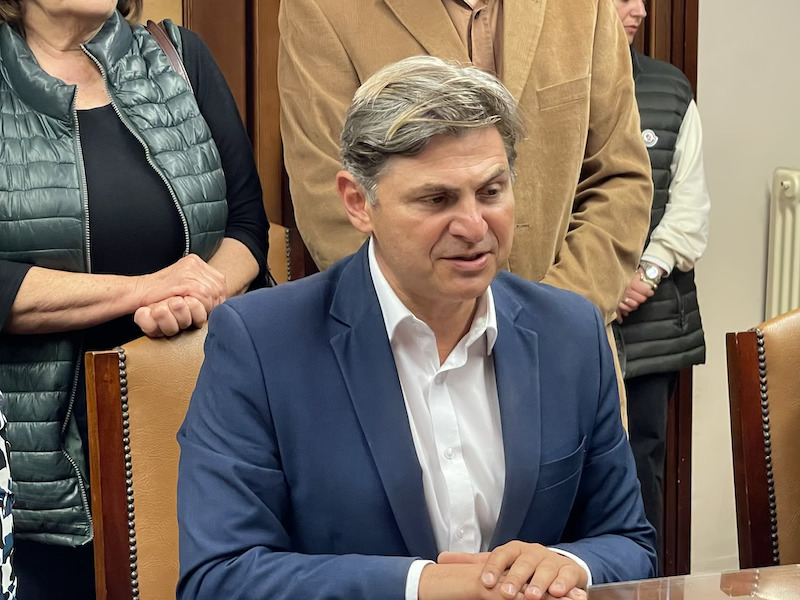 Αιχμές Νικόλα Φαραντούρη κατά Φάμελλου