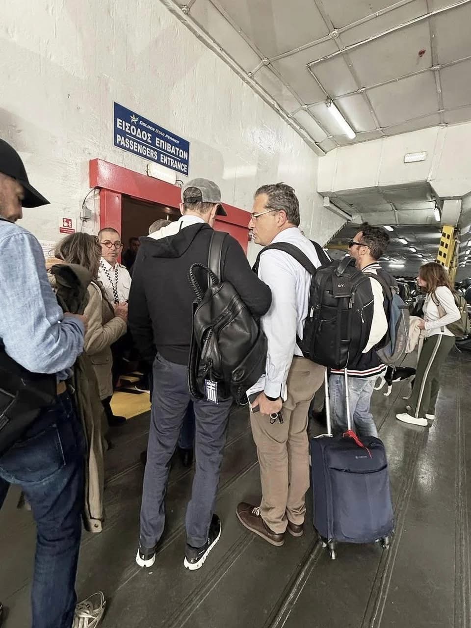 Στην Τήνο για το Πάσχα ο Κυριάκος Μητσοτάκης [εικόνες]