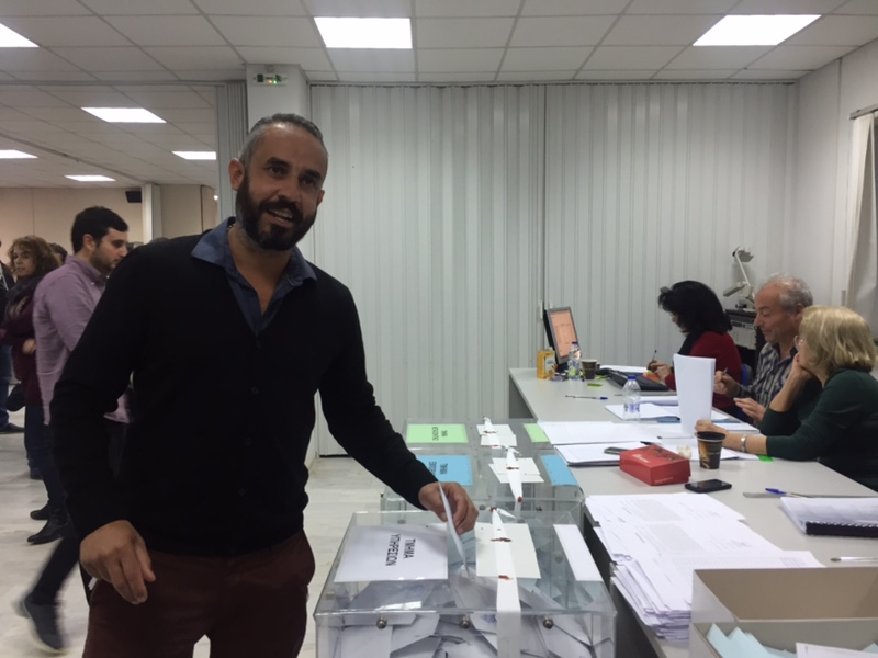 «Θέλει να σου μιλήσει»… και δεν θα είναι μόνος του!