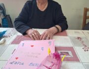Εορτασμός Πρωτομαγιάς & γενέθλια ωφελούμενης μας στο Κ.Η.Φ.Η. Κεφαλονιάς.