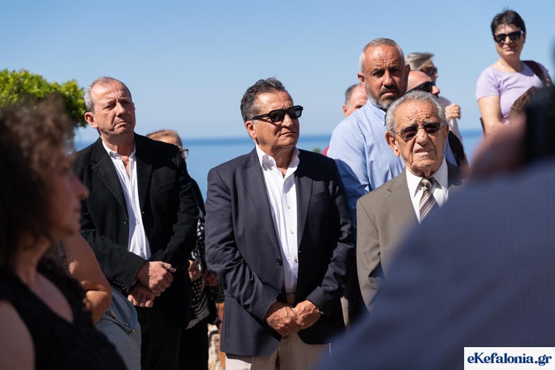 Επέστρεψε στη βάση της η κυρά Παναγιά των Σισσίων  Όμορφα καρέ της διαδρομής έως το Μοναστήρι