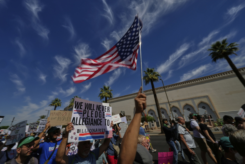 Η κυβέρνηση Τραμπ ζητά το Ανώτατο Δικαστήριο να της επιτρέψει να ανακαλέσει το νομικό καθεστώς 532
