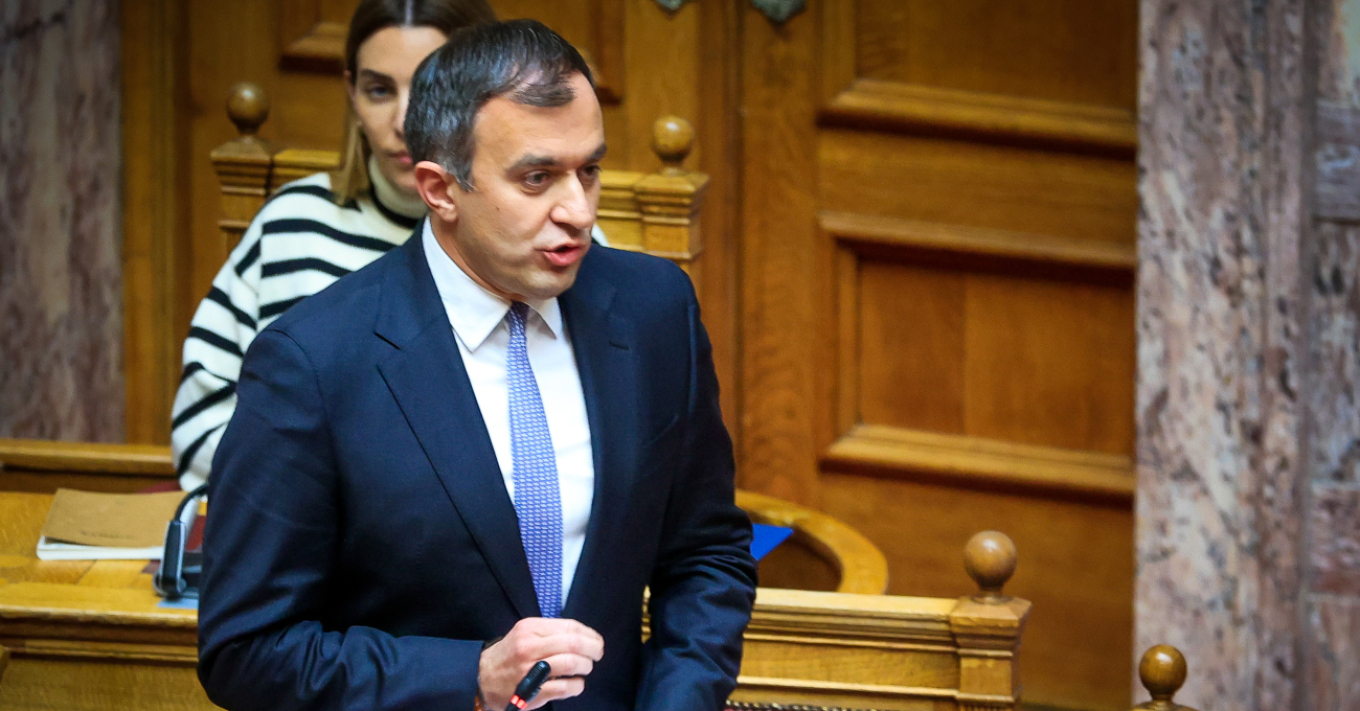 Παρουσιάστηκε το νομοσχέδιο για τον έλεγχο των άμεσων ξένων επενδύσεων από τον Χατζηβασιλείου – Πλαίσιο για την εθνική ασφάλεια