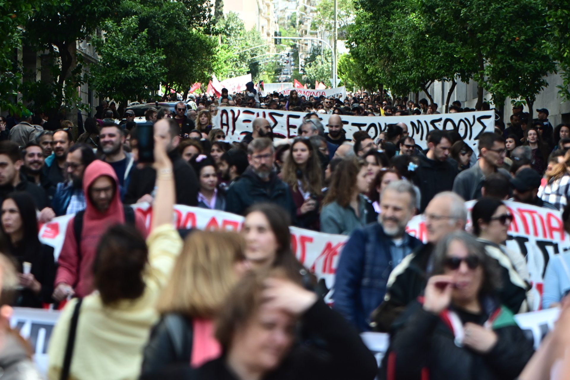 Τιμήθηκε η Εργατική Πρωτομαγιά με συγκεντρώσεις σε όλη τη χώρα – Διεκδικήσεις και μηνύματα