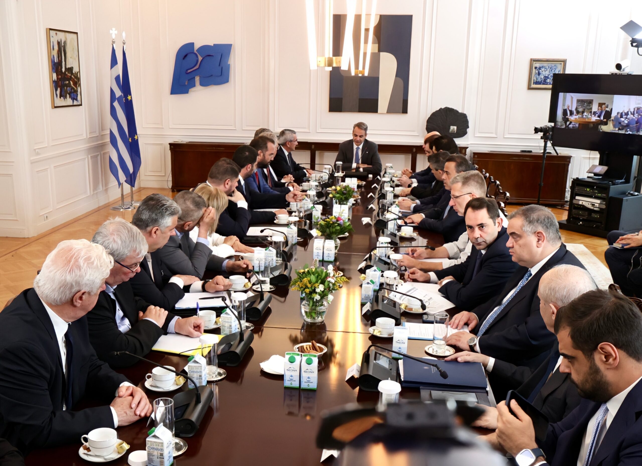 ΣΥΝΑΝΤΗΣΗ ΠΕΡΙΦΕΡΕΙΑΡΧΗ ΙΟΝΙΩΝ ΝΗΣΩΝ ΜΕ ΠΡΩΘΥΠΟΥΡΓΟ – 30.05.25 (4)
