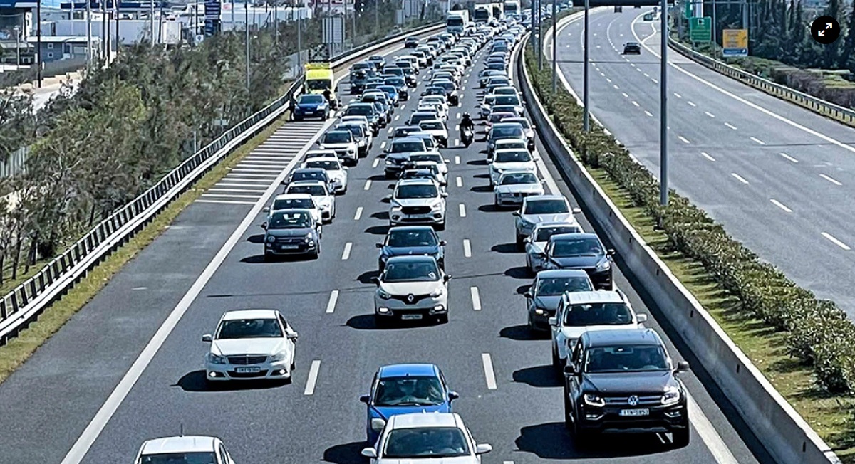 ΑΑΔΕ: 426 έλεγχοι για ΙΧ που κυκλοφορούν παράνομα – Δεσμεύτηκαν 31 οχήματα και επιβλήθηκαν πρόστιμα