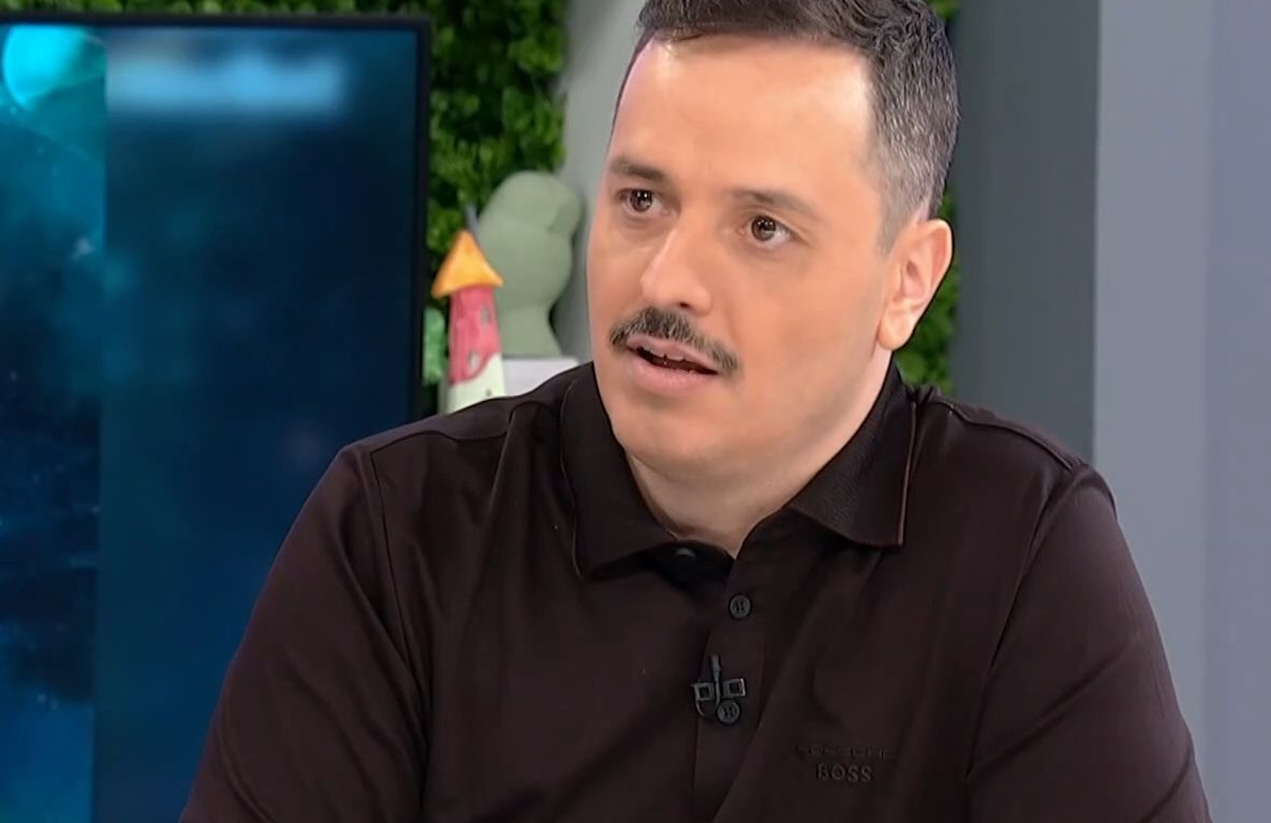 Αλέξανδρος Τσουβέλας: «Το πρώτο μου μεροκάματο το έδωσα στον γιατρό κι έτσι σώσαμε το σκυλί»