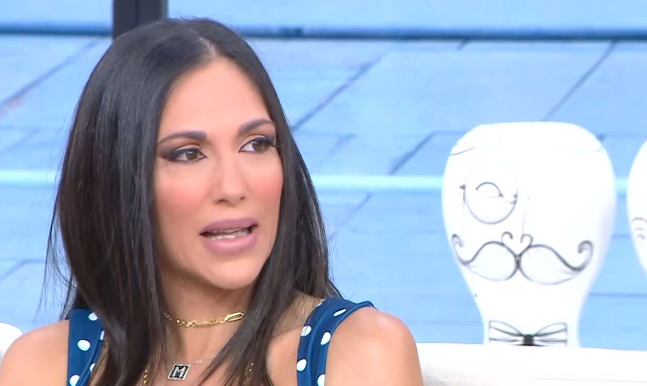 Ανθή Βούλγαρη: «Για μένα η κυτταρίτιδα και οι ραγάδες από την εγκυμοσύνη είναι παράσημο»
