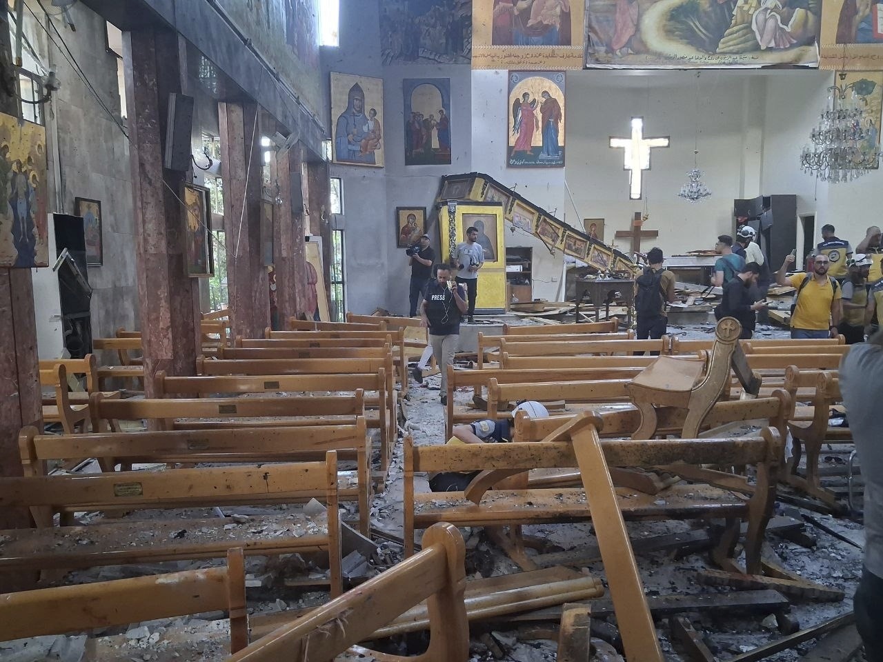 Επίθεση καμικάζι σε εκκλησία στη Συρία: Οι Κούρδοι απορρίπτουν την εκδοχή της Δαμασκού για τους δράστες