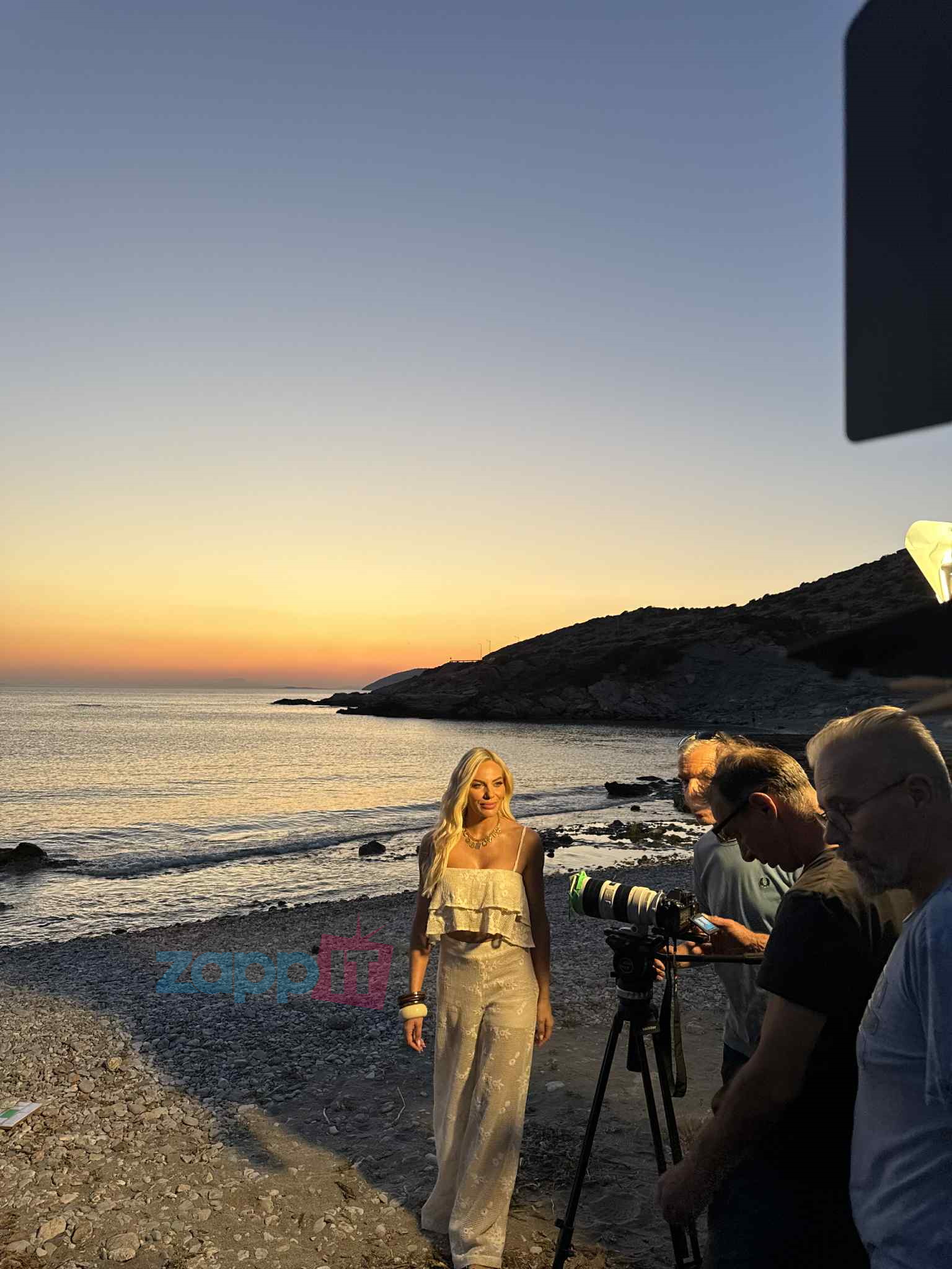 Λάμπρος Κωνσταντάρας και Ιωάννα Μαλέσκου στο πρώτο τους «Καλοκαιρινό Ραντεβού» για τα γυρίσματα του τρέιλερ