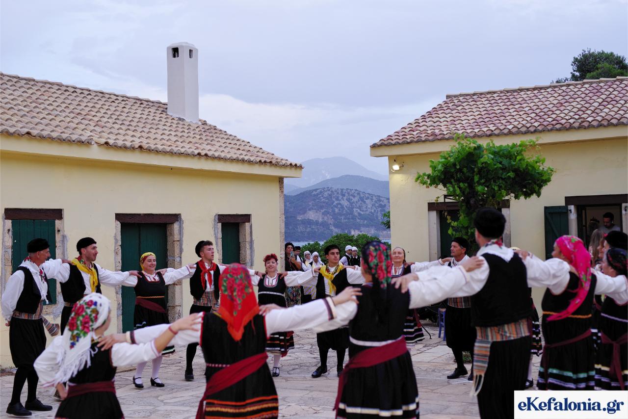 «Να ‘χα ένα ρόδι…»: Μια παράσταση  Γιορτή Πολιτισμού και προσφοράς