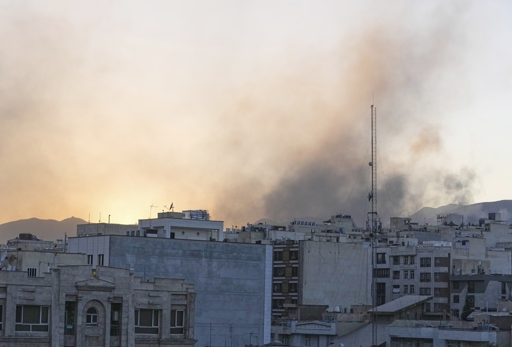Νέο χτύπημα του Ισραήλ στο Ιράν: Επλήγη νοσοκομείο στην Τεχεράνη – Κατς: Τα πλήγματα αποσκοπούν στην αποσταθεροποίηση του ιρανικού καθεστώτος