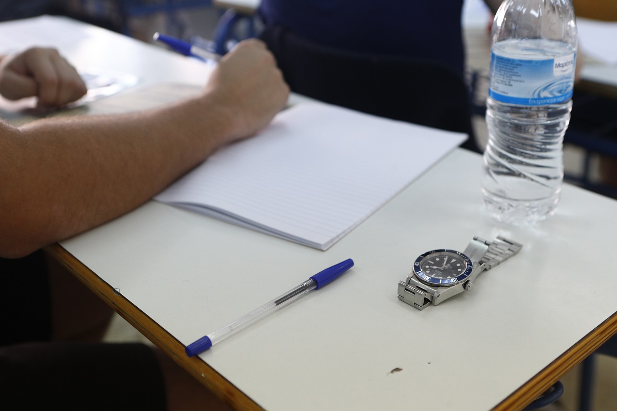 Πανελλαδικές 2025: Σήμερα λήγει η προθεσμία δήλωσης κινητού στην πλατφόρμα για τα αποτελέσματα μέσω SMS