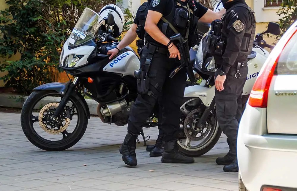 Στιγμές τρόμου για μια 47χρονη οικιακή βοηθό – Διαρρήκτες την έδεσαν και την ξυλοκόπησαν