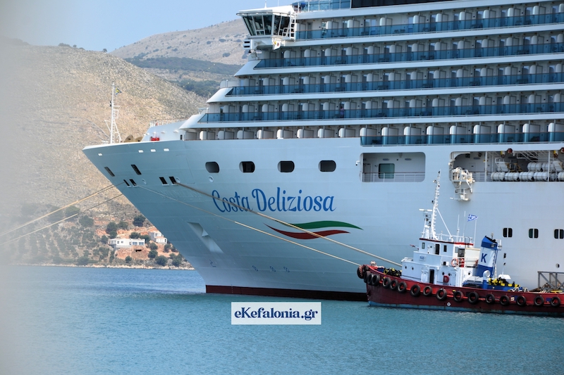 Το COSTA DELIZIOSA και πάλι στο Αργοστόλι [εικόνες +βίντεο]