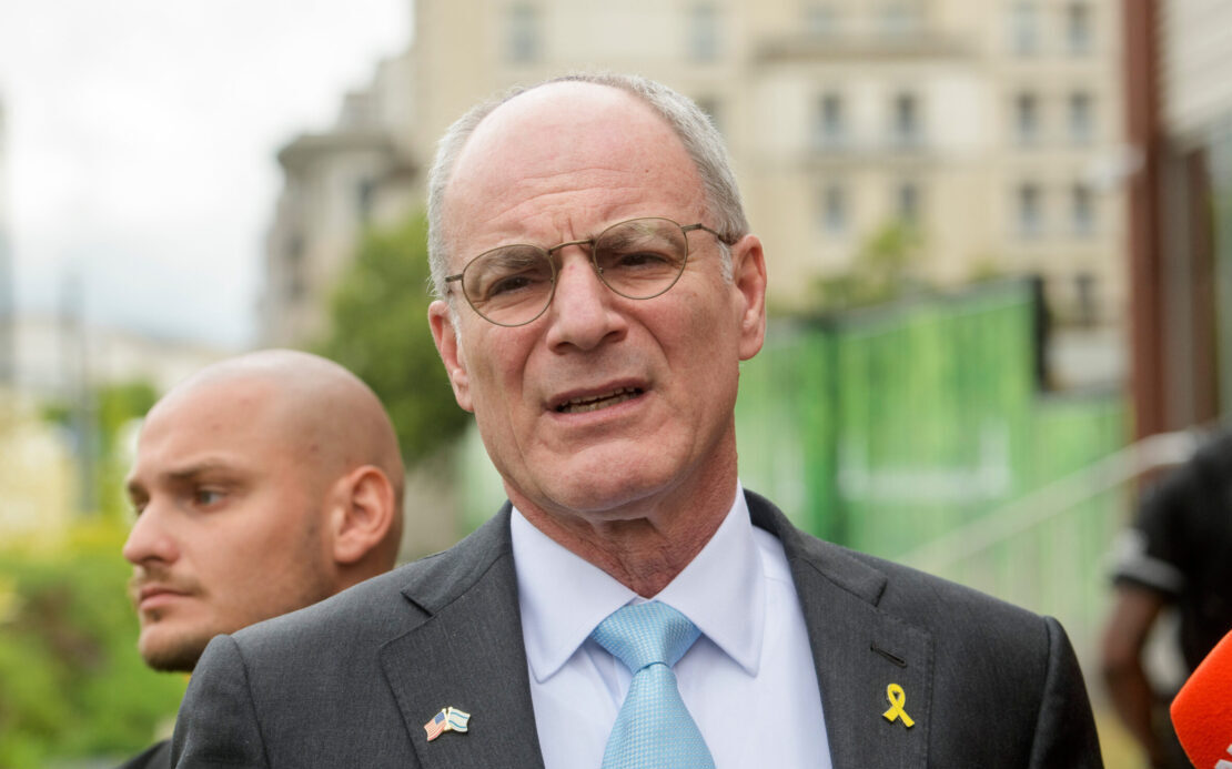 Το Ισραήλ δεν βιάζεται να ολοκληρώσει τον πόλεμο στο Ιράν, λέει ο πρέσβης του στις ΗΠΑ