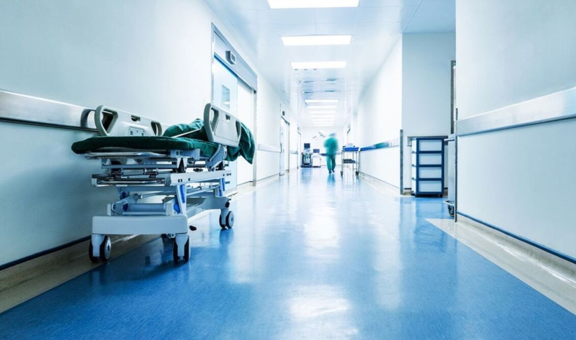 Αναστολή καθηκόντων για δύο ιατροδικαστές στην Πάτρα, με απόφαση Φλωρίδη – Πώς σχετίζονται με την υπόθεση Μουρτζούκου