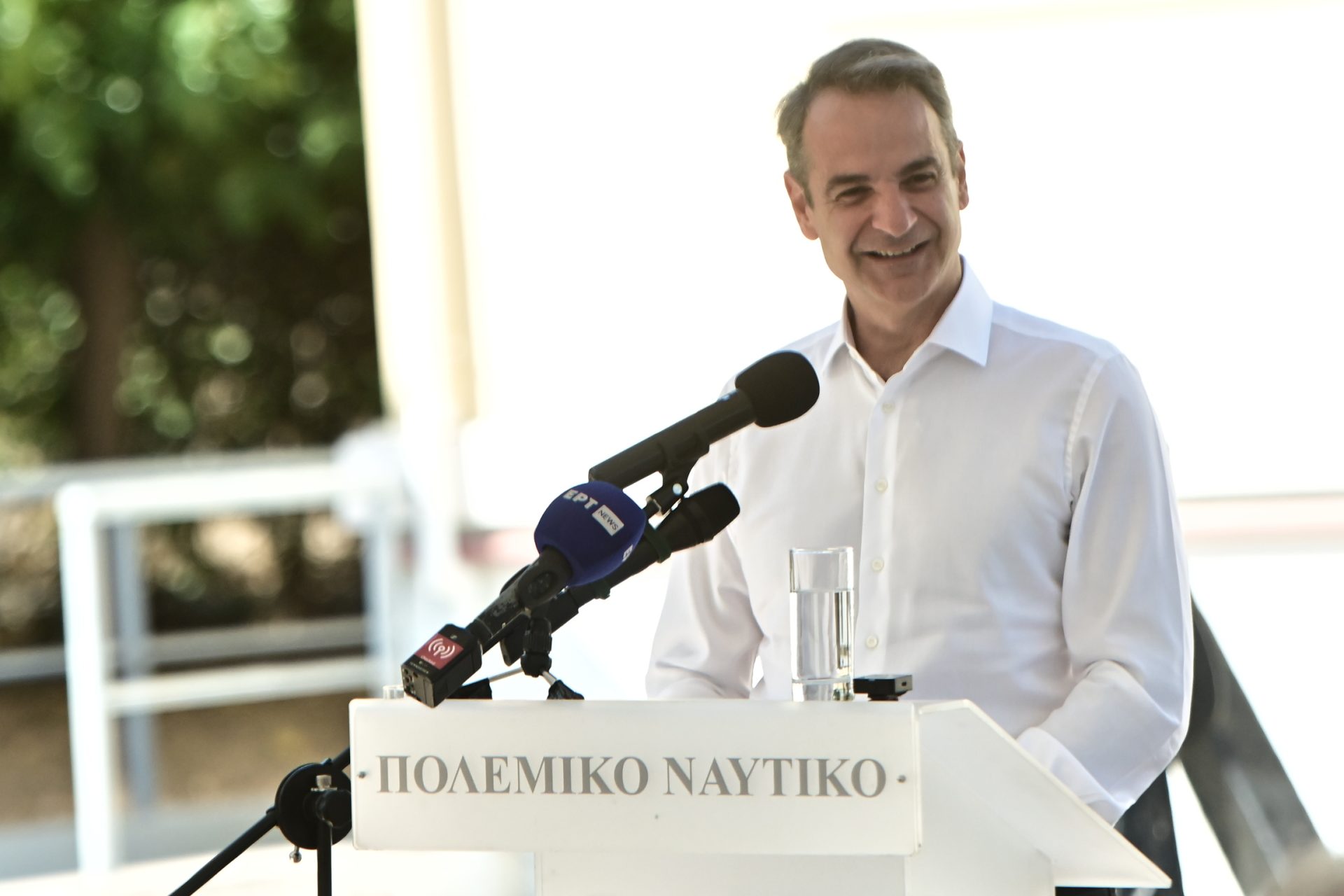 Δωρεά 300 καταδυτικών ρολογιών στους ΟΥΚ – Μητσοτάκης: «Πρώτοι μπαίνουν στη μάχη, τελευταίοι φεύγουν»
