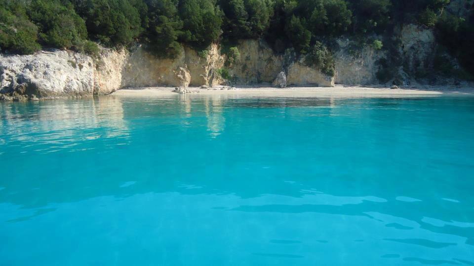 Σύβοτα- Πισίνα2