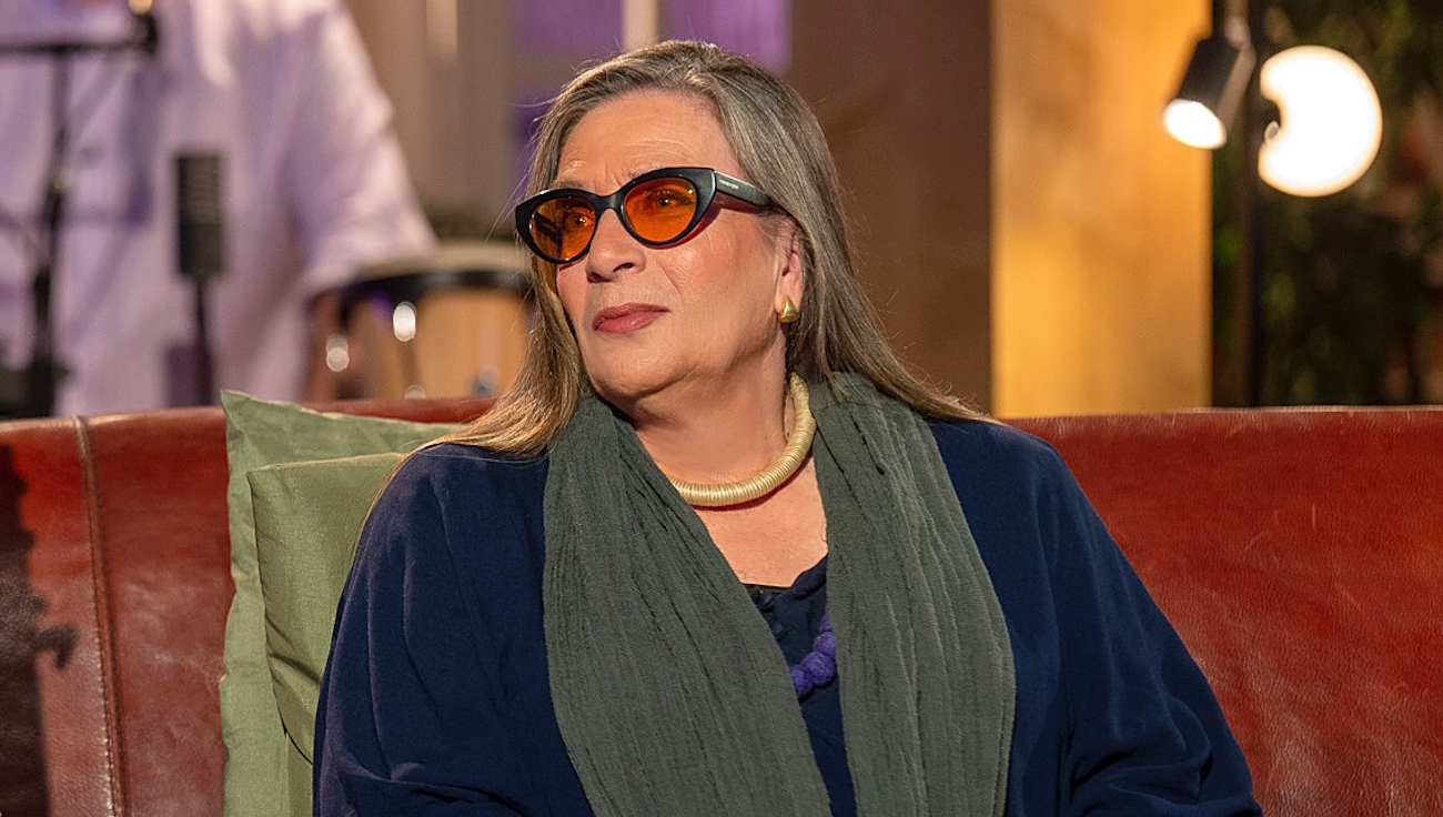 Λίνα Νικολακοπούλου: «Έρχονται παιδιά τώρα που είναι εγγόνια αυτών που με άκουγαν το 1980»