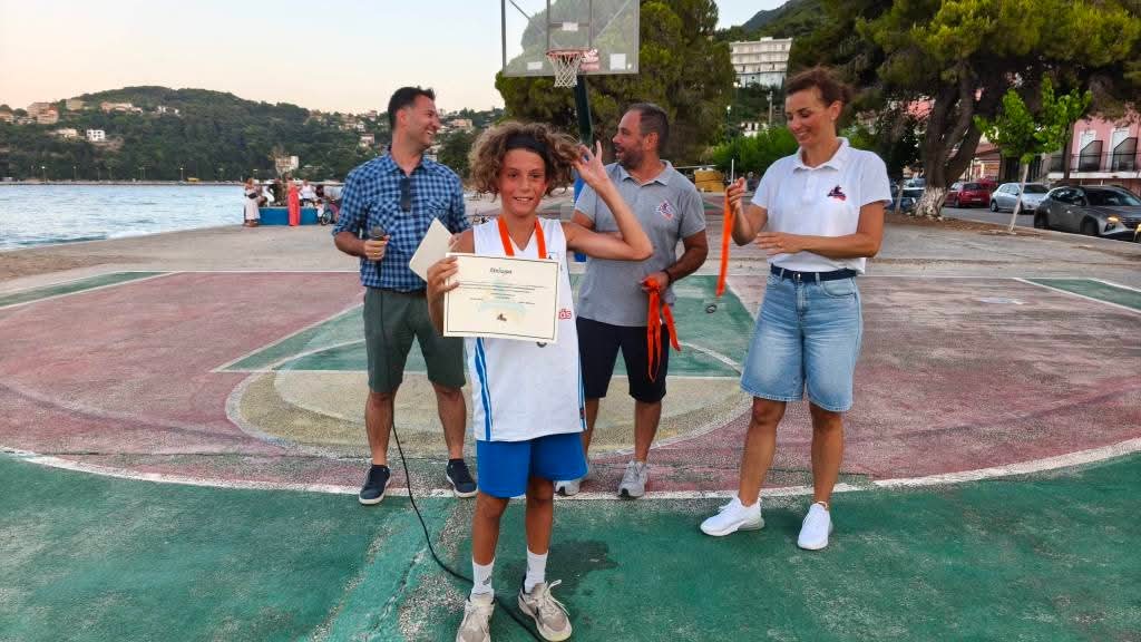 Με μπασκετικές επιδείξεις και βραβεύσεις έγινε η εκδήλωση του Α.Σ
