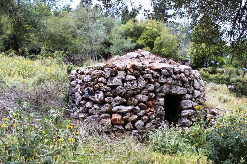 Οι ξερολιθικές καλύβες της Κεφαλονιάς