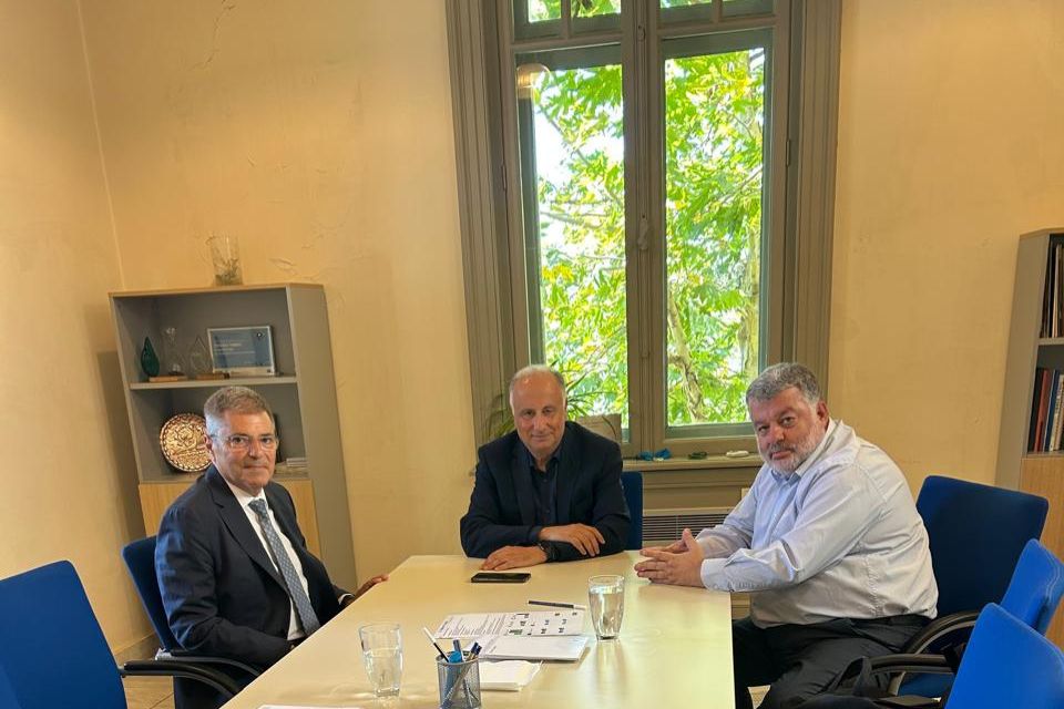 Π. Καππάτος: Συνάντηση Εργασίας με τον Πρόεδρο του Πράσινου Ταμείου και τον Δήμαρχο Αργοστολίου