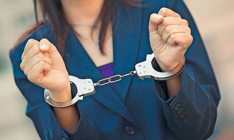 Σύλληψη διωκόμενης 32χρονης ημεδαπής