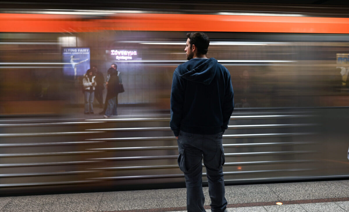 Ξεκινά απόψε πιλοτικά η 24ωρη λειτουργία Μετρό, Τραμ και Λεωφορείων – «Χρειαζόμαστε προσλήψεις», λέει ο πρόεδρος σταθμαρχών ΣΤΑΣΥ