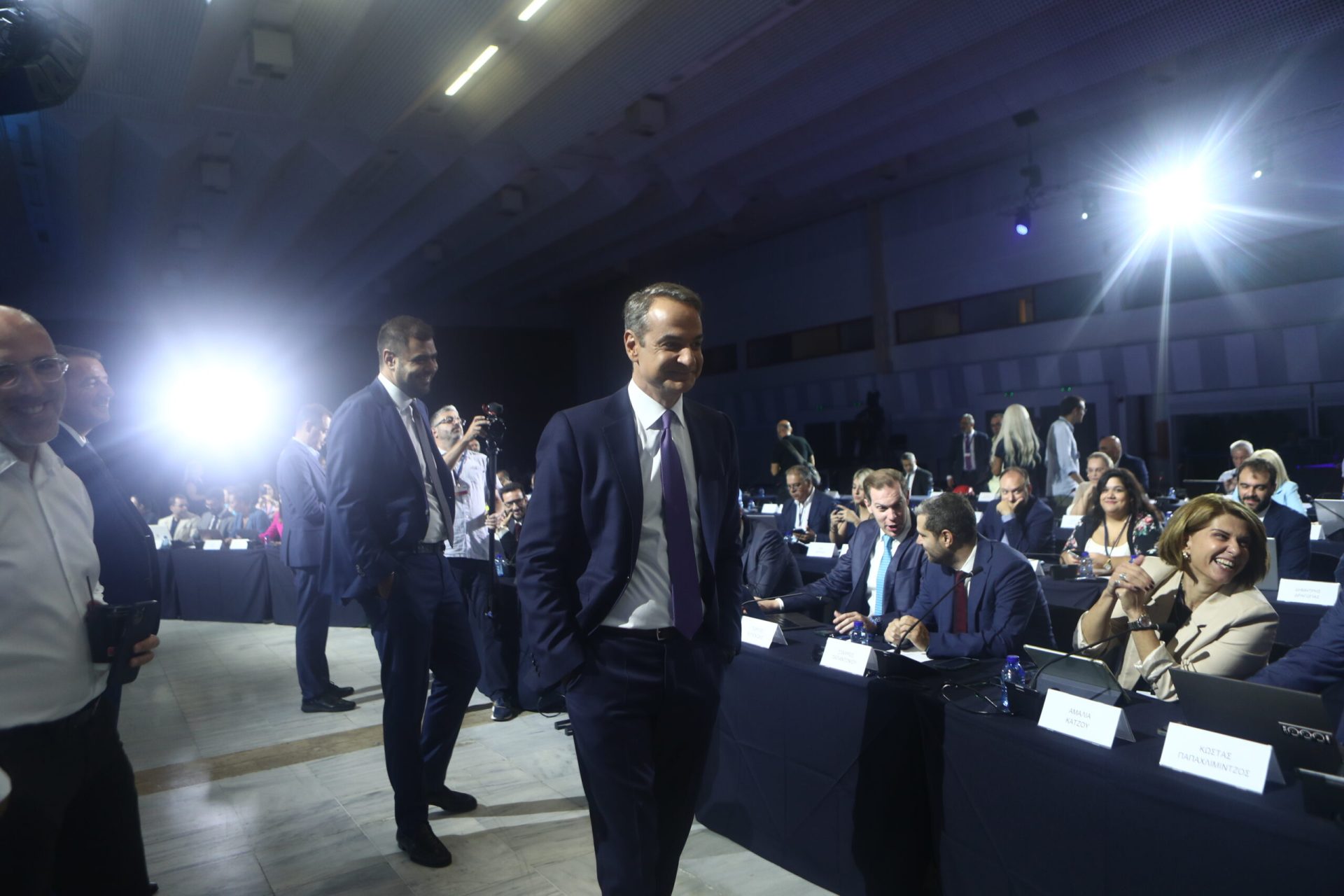Αντίστροφη μέτρηση για τη ΔΕΘ: Επανασχεδιασμό της κλίμακας φορολογίας εισοδήματος και αυξήσεις σε μισθούς και συντάξεις στο «καλάθι» της κυβέρνησης