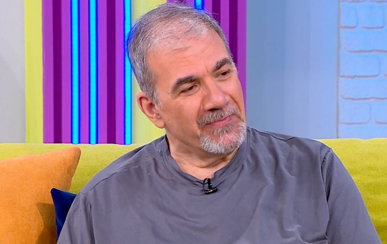 Δημήτρης Σταρόβας: «Στην πρώτη πρόβα, είπα στον Αλέξανδρο Ρήγα να βρει κάποιον άλλον, απελπίστηκα»