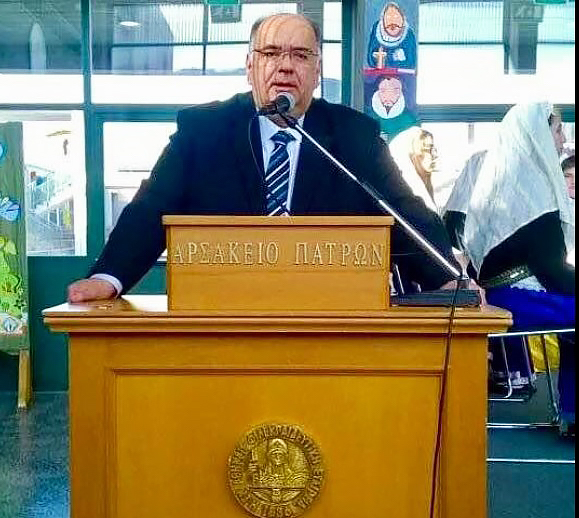 Έφυγε από τη ζωή ο συγγραφέας Στέφανος Σκαρπέλλος