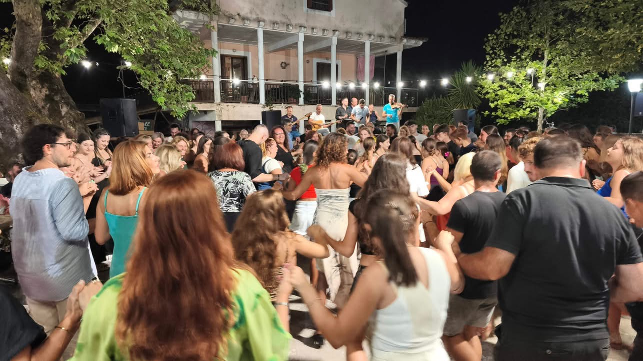 Η συμμετοχή του κόσμου και το κέφι έφτασε στα ύψη στη Γιορτή Κρεατόπιτας στα Τζαννάτα! [εικόνες +βίντεο]