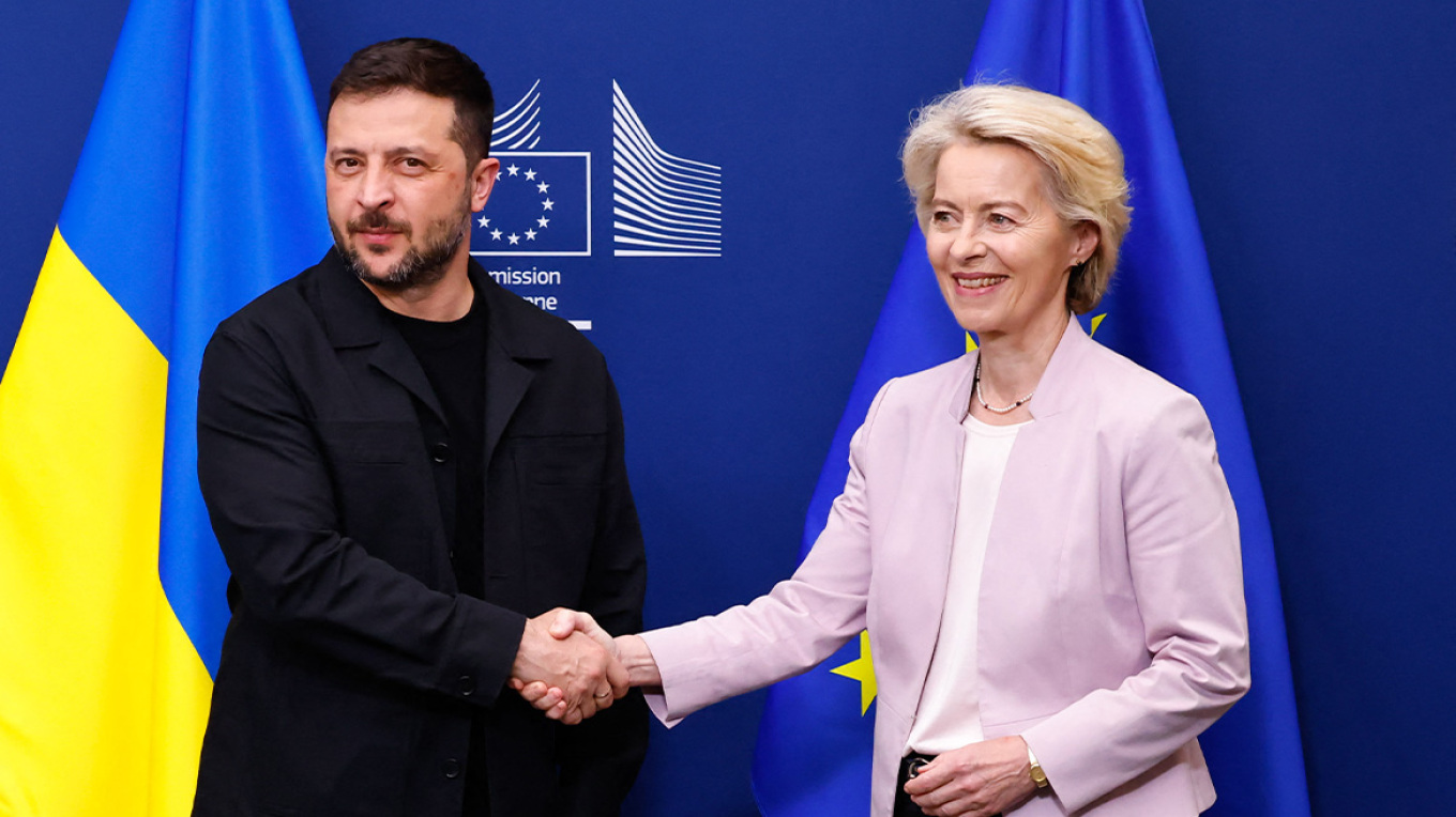 Κοινές δηλώσεις φον ντερ Λάιεν Ζελένσκι: Μόνο η Ουκρανία μπορεί να αποφασίζει για τα σύνορά της