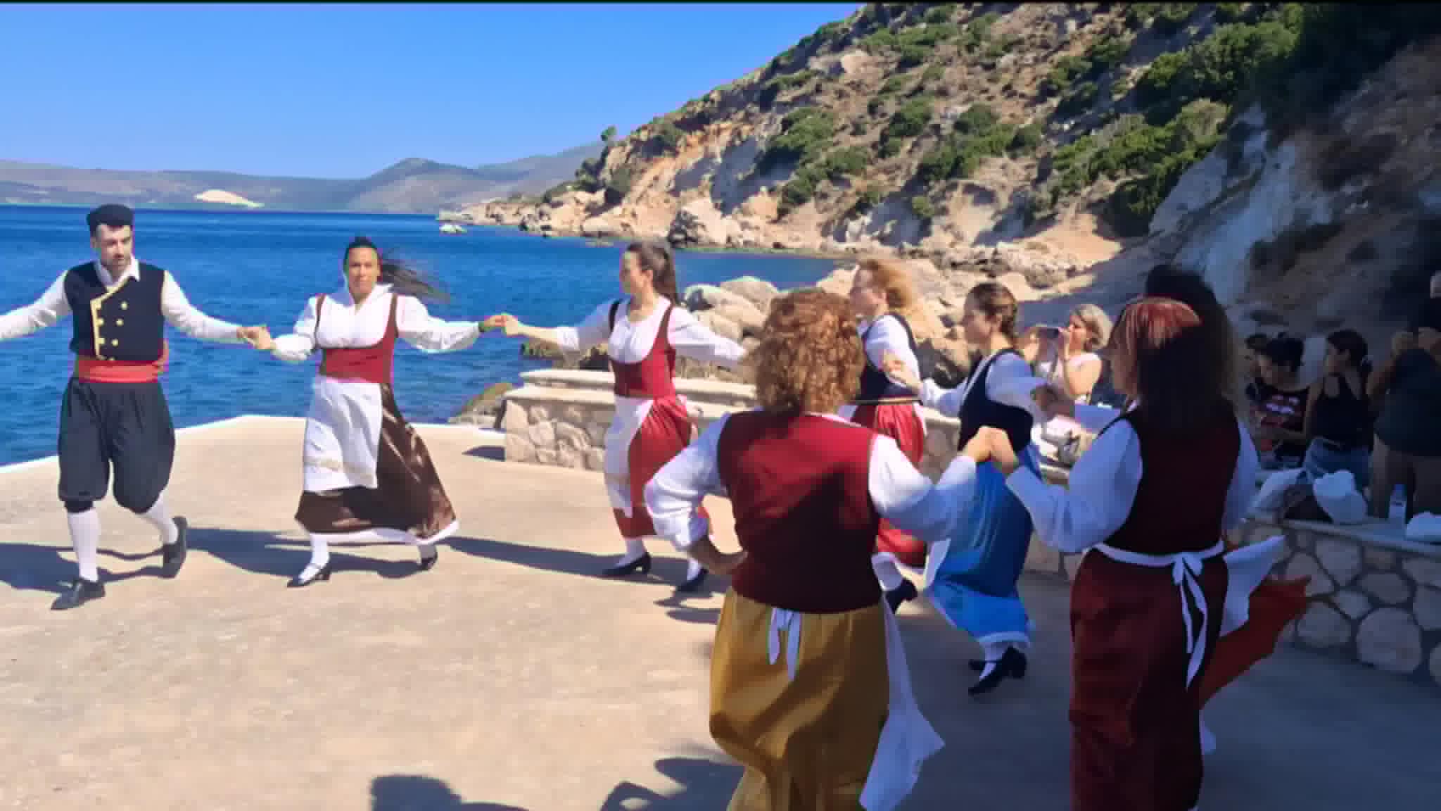Με μεγαλοπρέπεια γιορτάστηκε ο Άγιος Σπυρίδωνας στο Βράχο Κουρουκλάτων