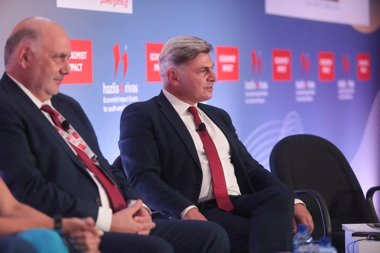 Νίκος Φαραντούρης: Η χώρα χρειάζεται στιβαρά και πατριωτικά χερια στο τιμόνι της