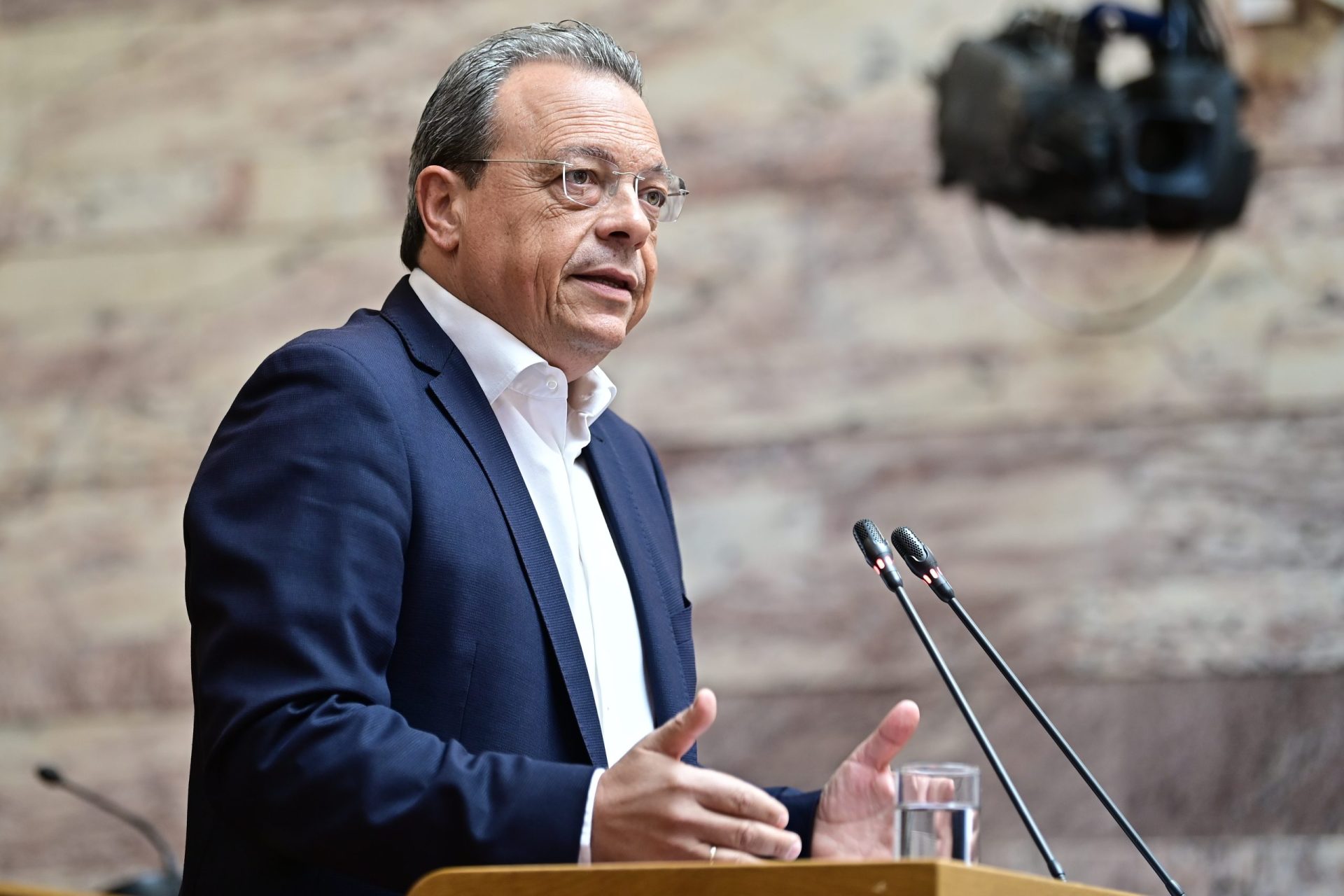 Το πόθεν έσχες του Σωκράτη Φάμελλου