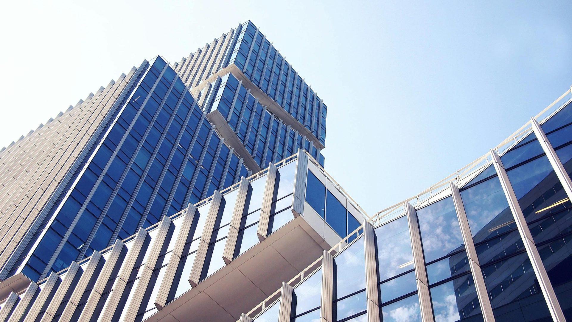 Από το Cloud μέχρι τα Smart Workplaces: Οι 6 +1 άξονες που πρέπει να γνωρίζουν οι επιχειρήσεις στη νέα ψηφιακή εποχή