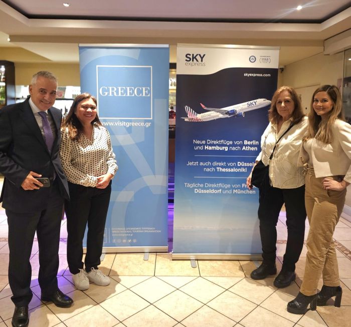 ΕΟΤ Γερμανίας- Sky Express στο Αμβούργο: Οι νέες απ’ ευθείας αεροπορικές συνδέσεις Ελλάδας-Γερμανίας