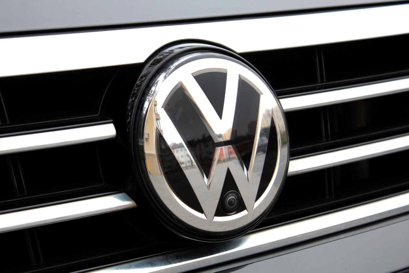 Η Volkswagen διαβεβαίωσε ότι δεν θα διακοπεί την επόμενη εβδομάδα η παραγωγή της λόγω έλλειψης ημιαγωγών