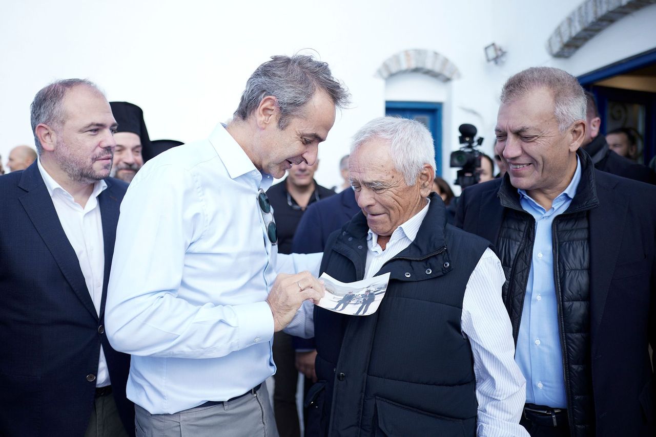 Μητσοτάκης από Αμοργό: «Μειωμένος ΕΝΦΙΑ κατά 50% από το 2026 και καθόλου από το 2027»