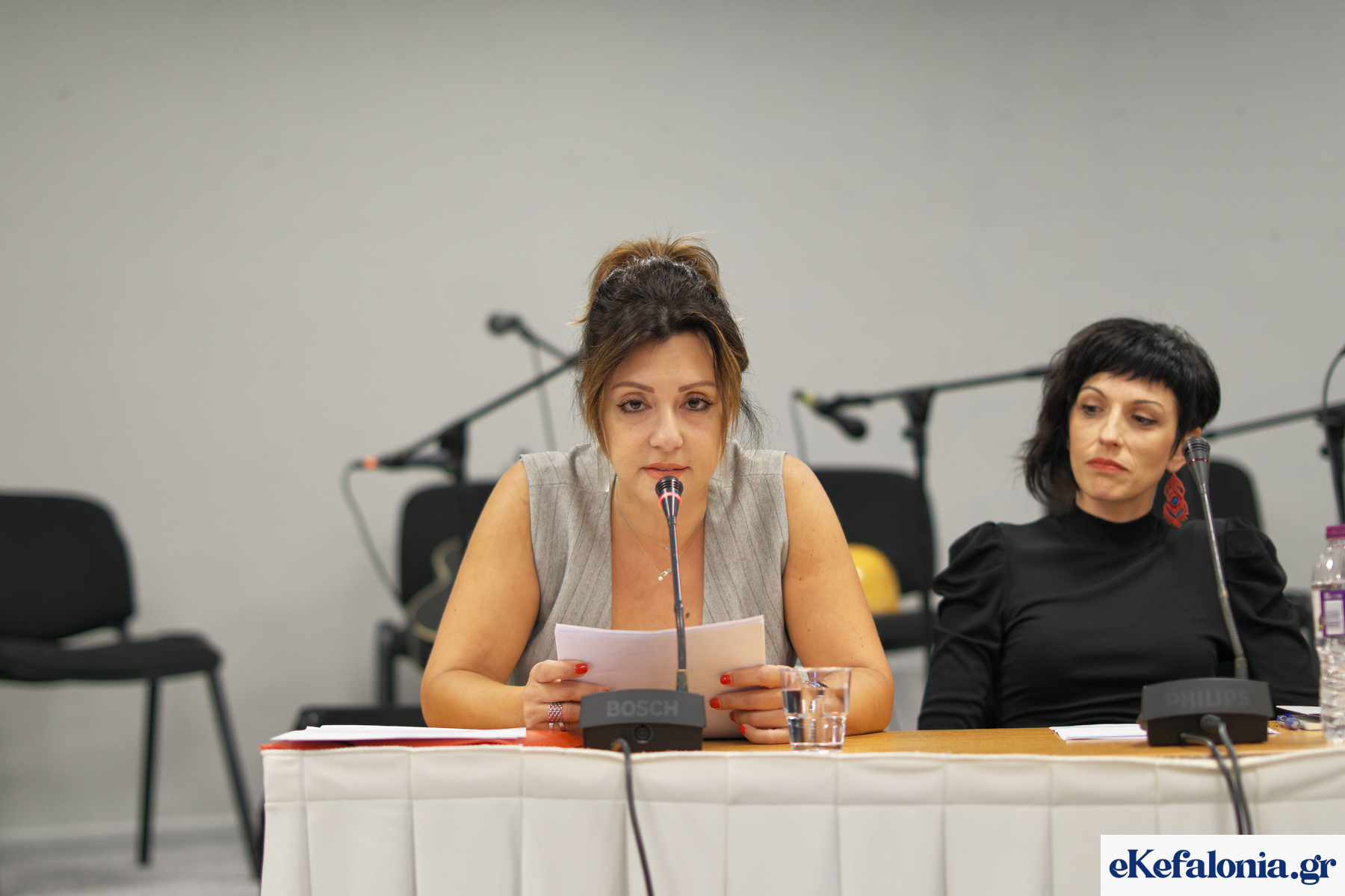 Ομώνυμα Κλάσματα: Με επιτυχία η παρουσίαση της νέας ποιητικής συλλογής της Άννας Σπυράτου [εικόνες]