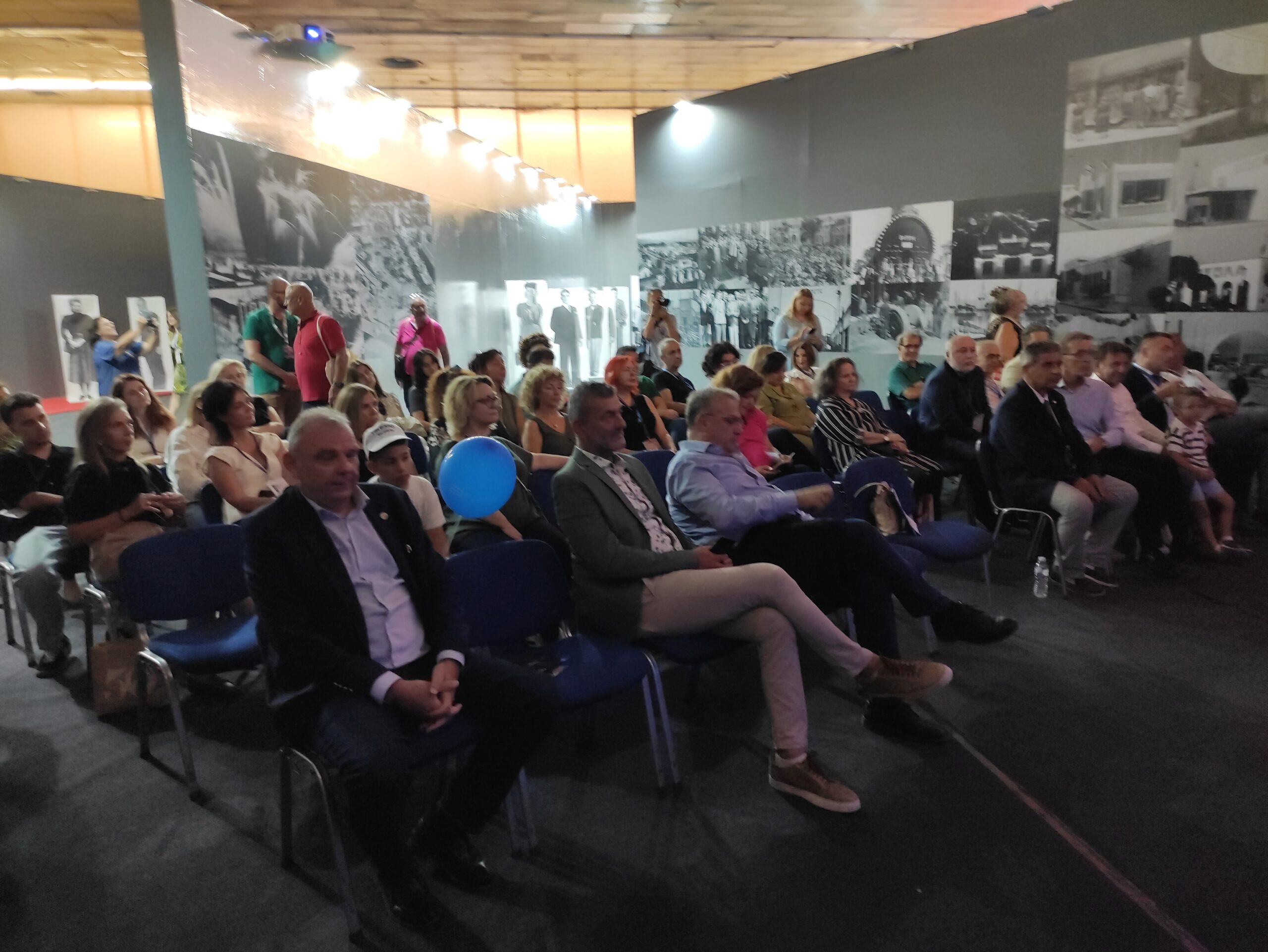 Συγκίνηση και άγνωστες ιστορίες στην εκδήλωση των «Φίλων της ΔΕΘ» για τα 100 Χρόνια της Διεθνούς Έκθεσης Θεσσαλονίκης κατά τη διάρκεια της 89ης ΔΕΘ