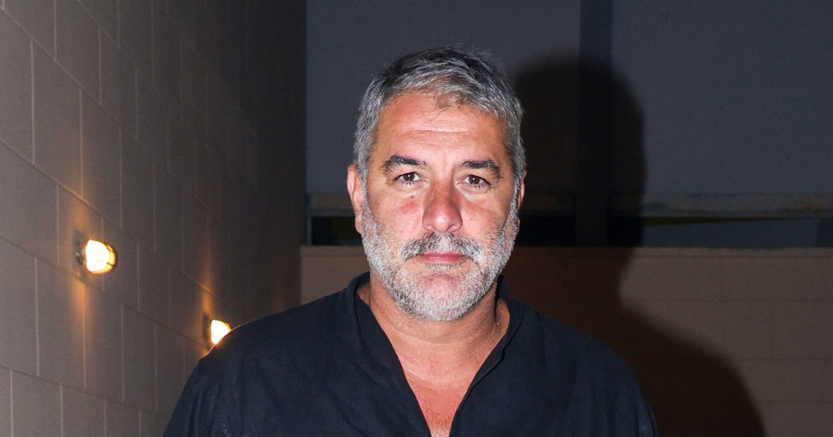Βασίλης Μπισμπίκης: «Ήρθα γιατί με κάλεσαν» – Αφροδίτη Γραμμέλη: «Δεν με ενδιαφέρει, το πρόσωπο στο Σύνταγμα είναι ο κύριος Ρούτσι»