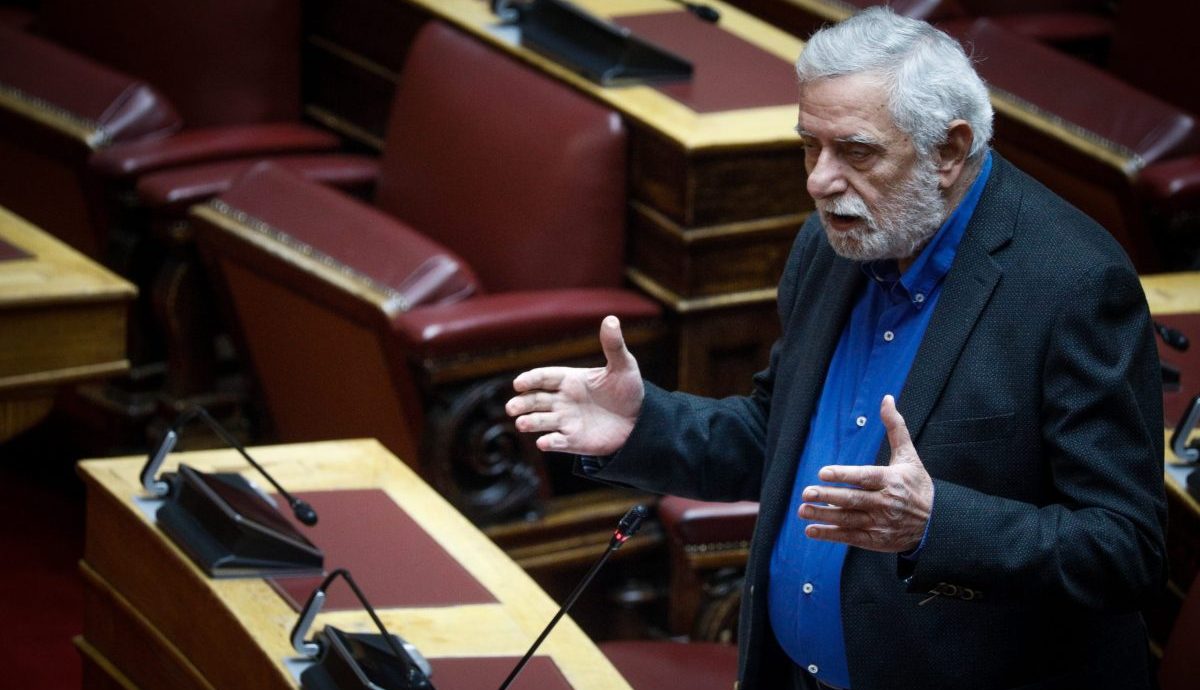 Βουλή: Ορκίστηκε βουλευτής ο Θοδωρής Δρίτσας – Πήρε την έδρα του Αλέξη Τσίπρα
