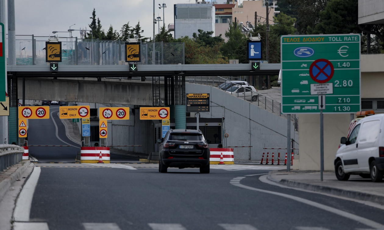 Αττική Οδός: Οδηγός πήγαινε με όπισθεν 1,5 χλμ. στη ΛΕΑ – Άρση άδειας και πρόστιμο 1